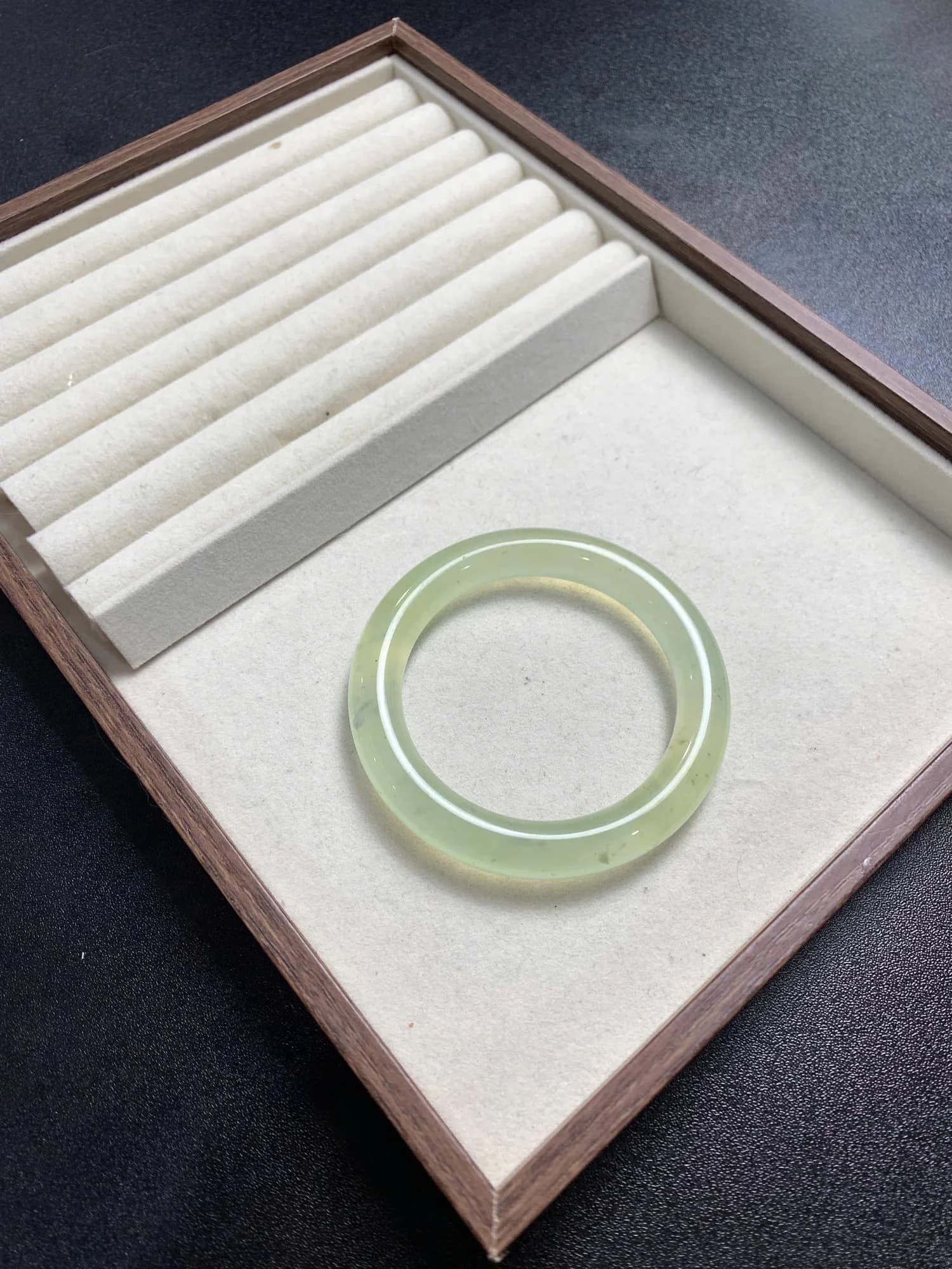 Tụ Nham Xanh Lá mã 10032