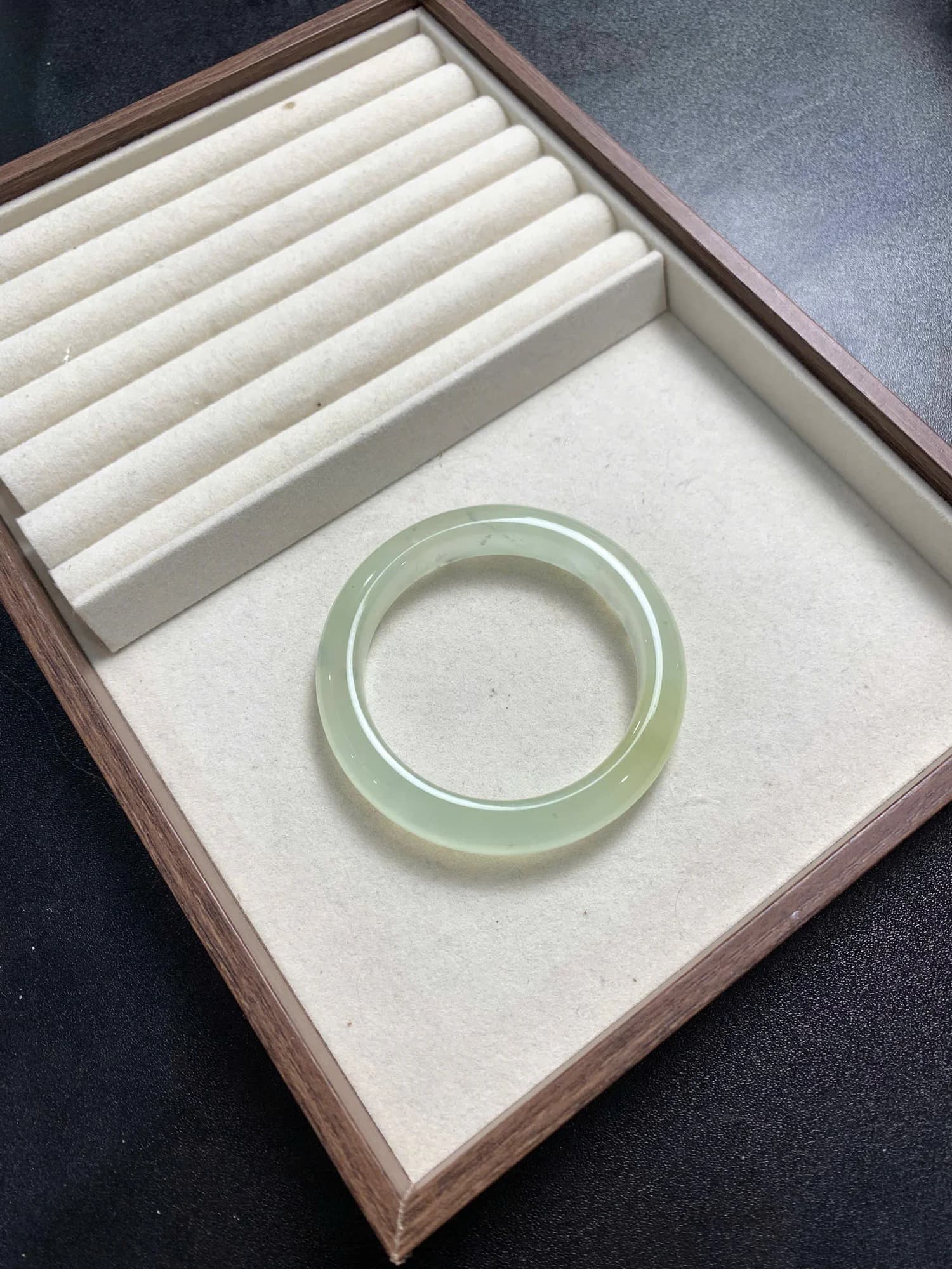 Tụ Nham Xanh Lá mã 10029